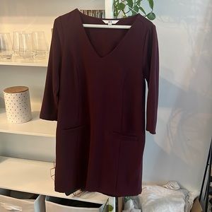 Burgundy v neck long sleeve shift dress